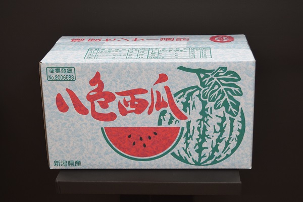 八色スイカの段ボール 浅葱スノー デザイン 藤屋段ボール株式会社